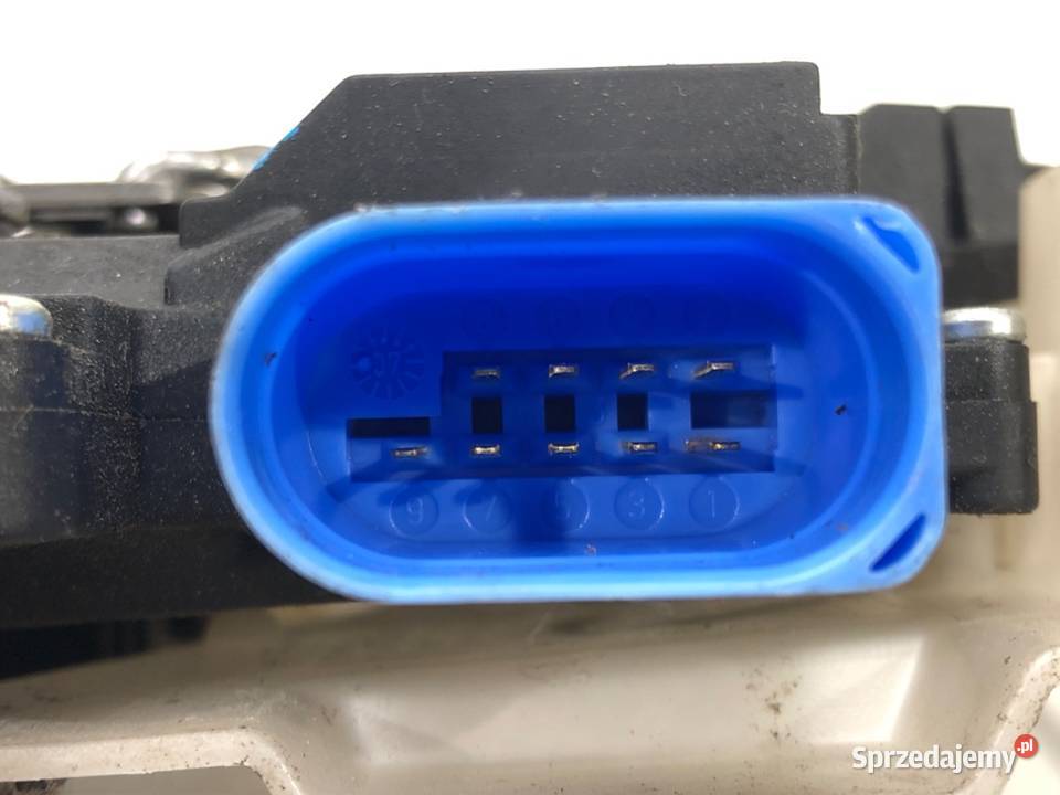 ZAMEK DRZWI LEWY PRZÓD VW GOLF V Kombi 0709