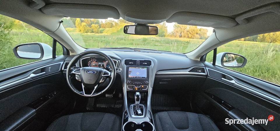 Ford Mondeo 20 TDCi Titanium PowerShift biały sprzedam