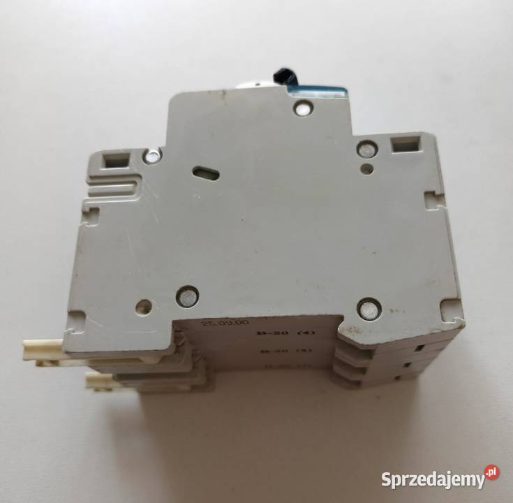 Wyłącznik nadprądowy B20 A FAEL 400V 3P Łódź