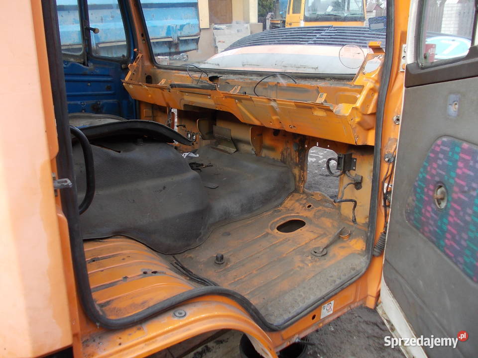mercedes 814 kabina 1317 pochodne 817 w stanie Karoseria