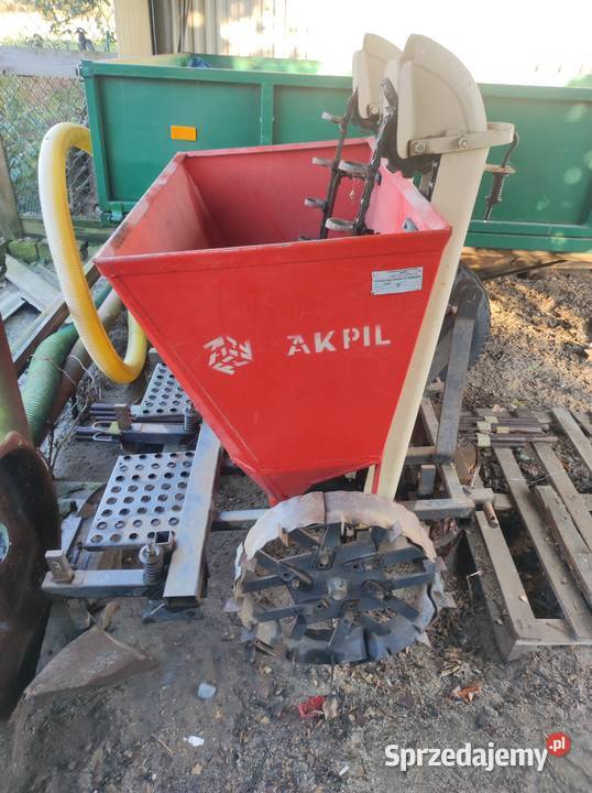 Sadzarka do ziemniaków AKPIL S227 Kozienice