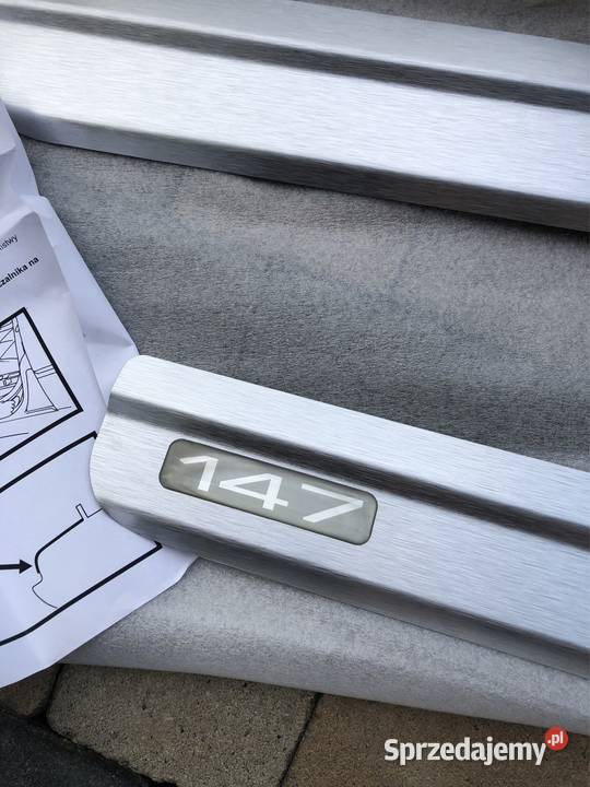 Listwy ozdobne progu Alfa romeo 147 nowe osobowe Części samochodowe Kozy