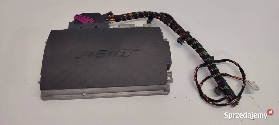 AUDI Q3 8U WZMACNIACZ BOSE 8X0035223D