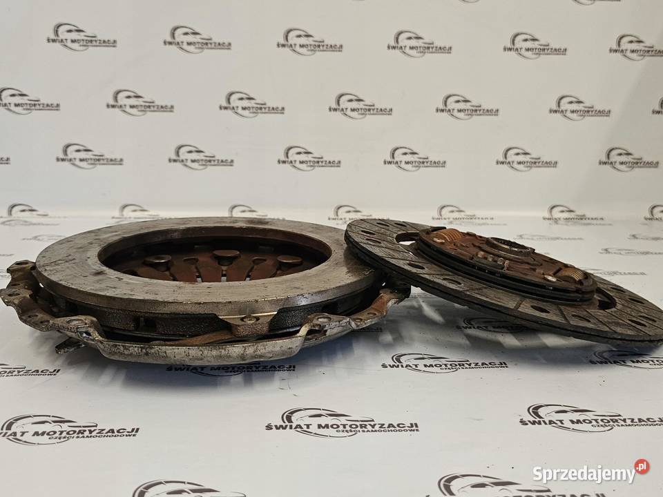 VW GOLF VI 16 TDI CAY 105 13r sprzęgło tarcza świętokrzyskie