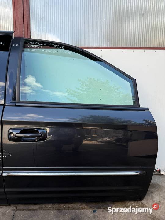 DRZWI PRAWE PRZEDNIE CHRYSLER VOYAGER IV PRAWY