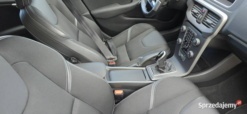 Volvo V40 20d automat 50 II 2012 VAT marża Pleszew