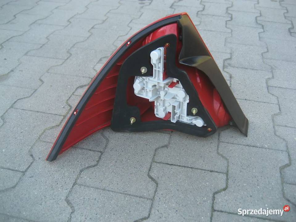FORD MONDEO MK3 0305R LAMPA TYŁ PRAWA 5dz osobowe Rakoniewice