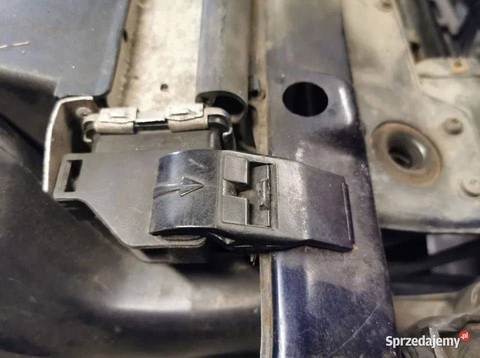 Mocowanie klamra chłodnicy BMW e36 osobowe Mocowania