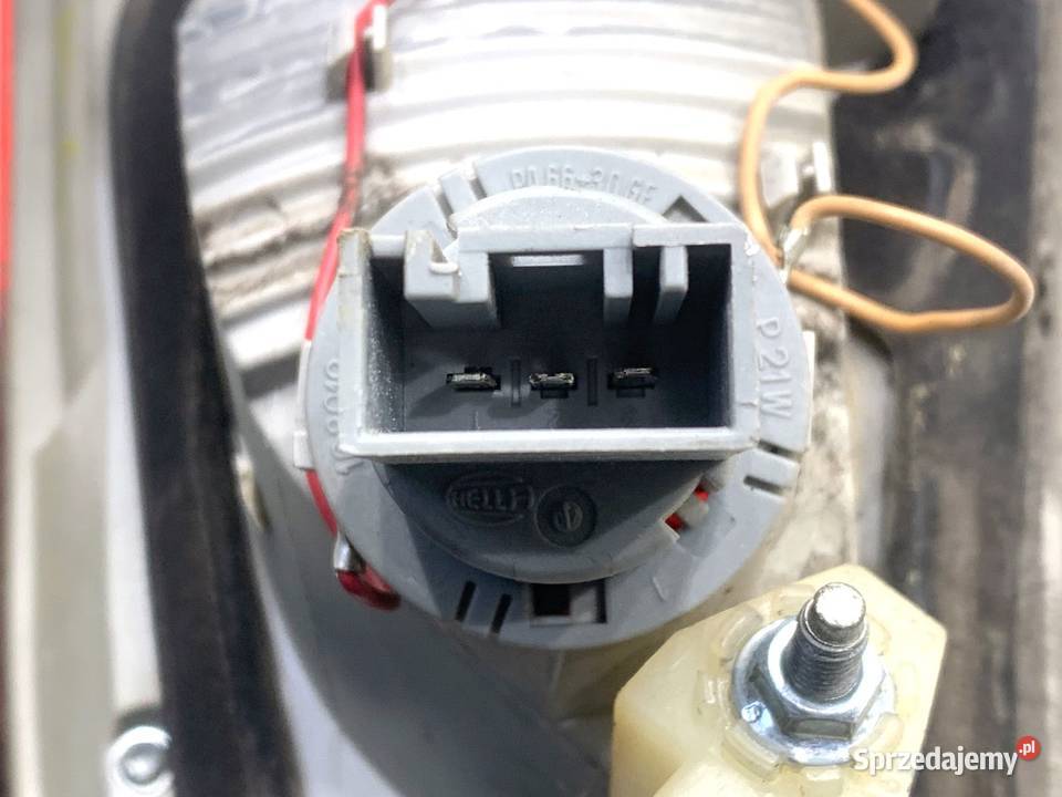 LAMPA TYŁ PRAWA WEWNĘTRZNA BMW E71 SUV 0714