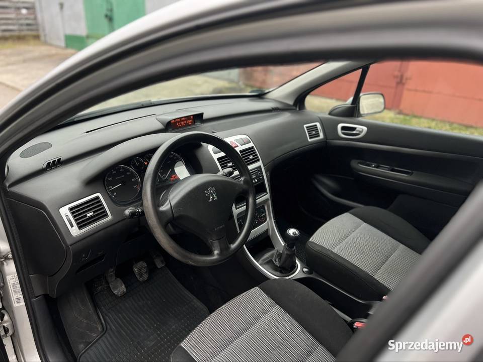 PEUGEOT 307 16 benzyna 110 klimatyzacja nieuszkodzony Ostrowiec Świętokrzyski sprzedam