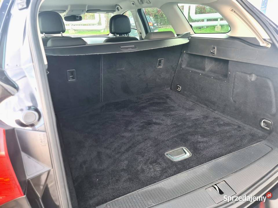 Opel Astra Sports Tourer 16 Benzyna 2015 142400 manualna