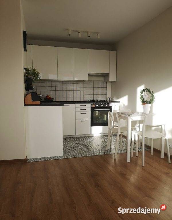 1pok 31met Sky Tower REMONCIEWINDA Wrocław Rok budowy 1969 Sprzedaż