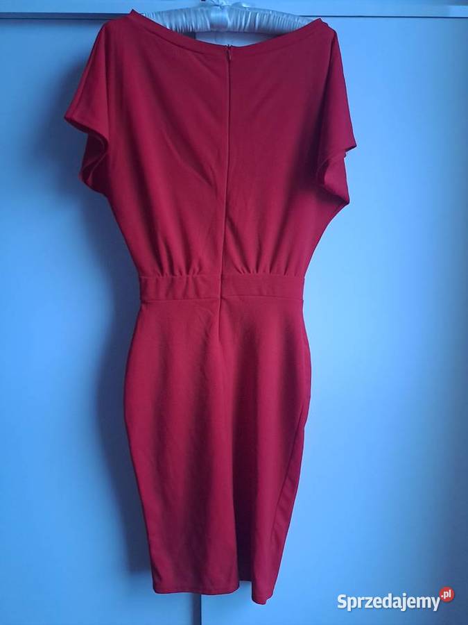 Mosquito Czerwona sukienka ołówkowa z suwakiem z Ołówkowa  Warszawa