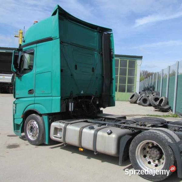 Ciagnik Mega lowdeck volume MercedesGIGA SPACE Warszawa