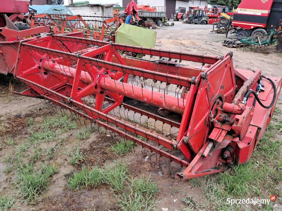 Kombajn zbożowy Massey Ferguson 520 w oryginale mazowieckie Radom