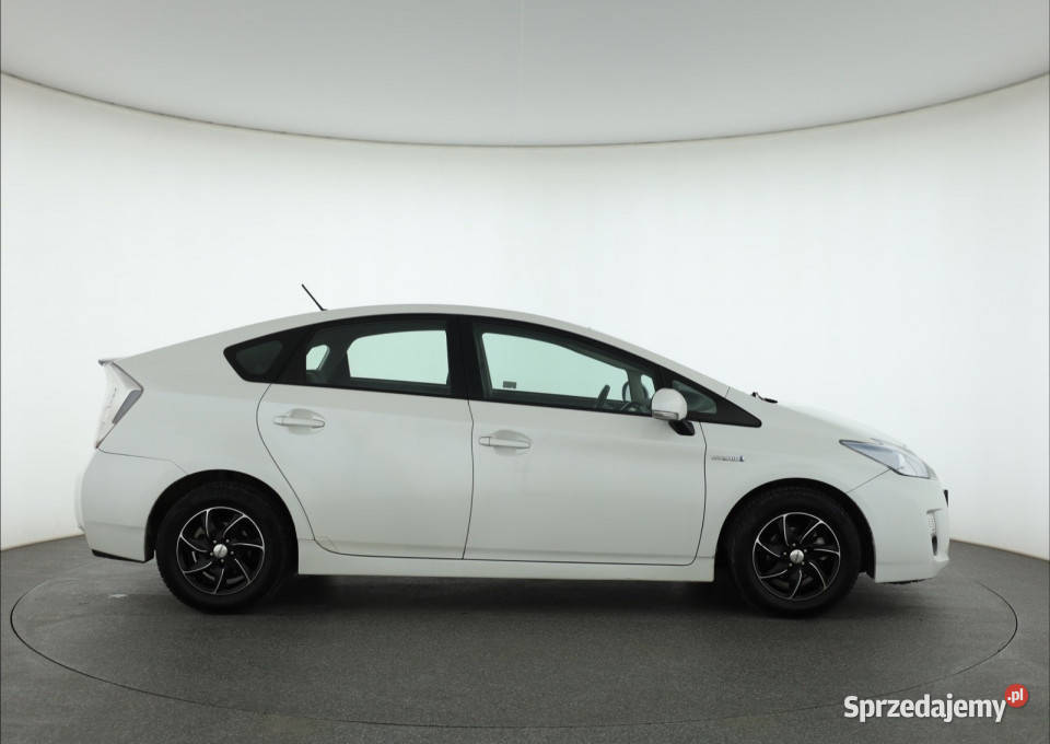 Toyota Prius 18 VVTi HSD biały Bielany Wrocławskie