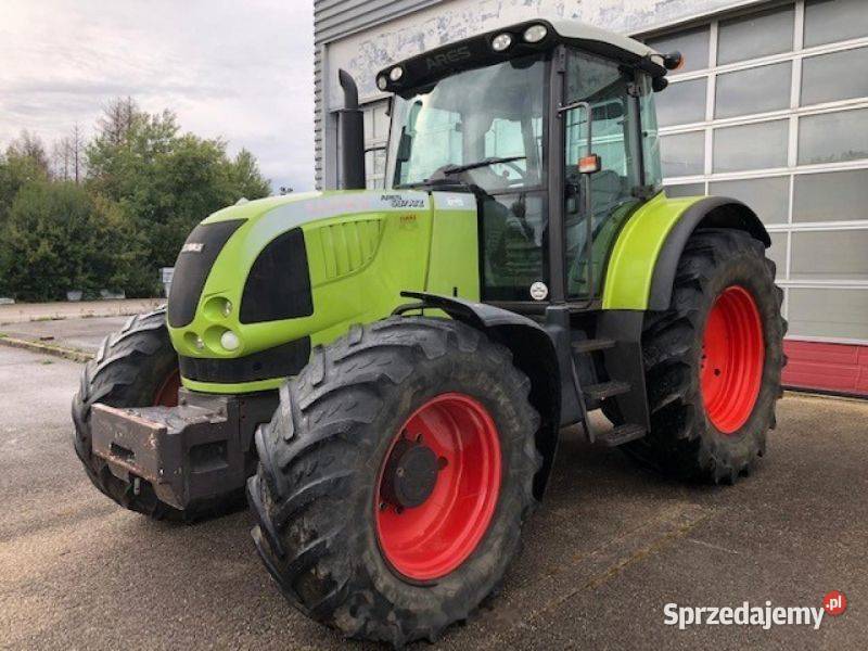 Claas ares 697
