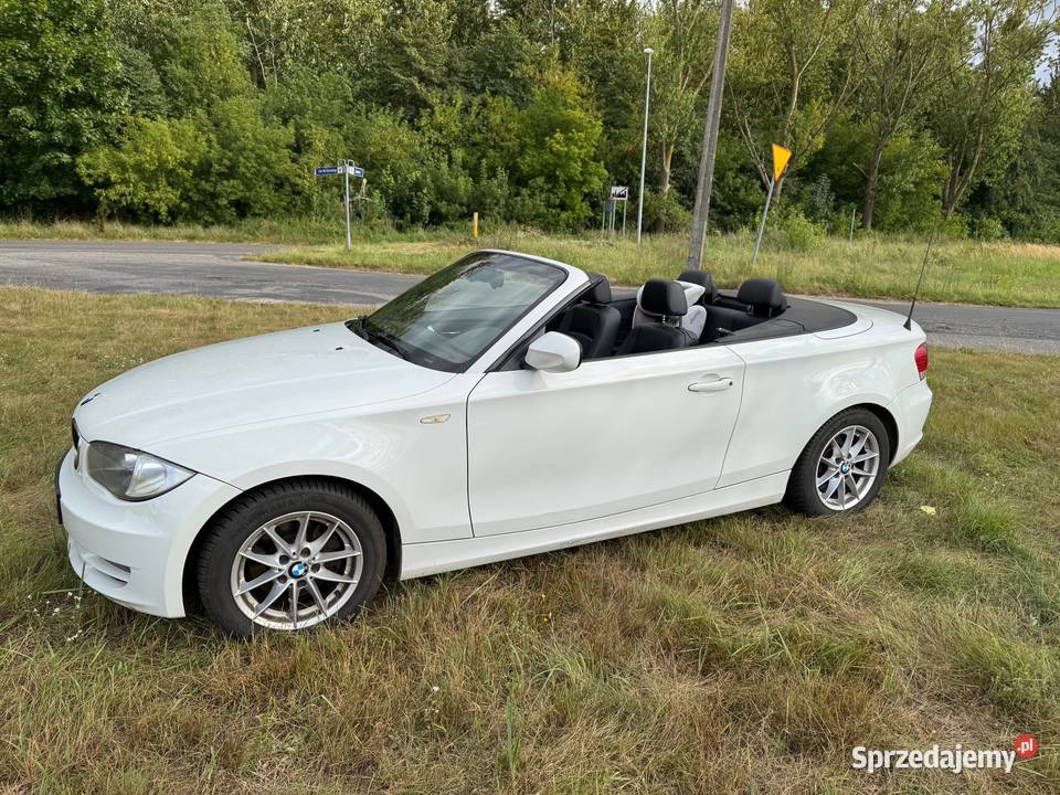 BMW E88 coupe cabrio 2010 20D 177 Police