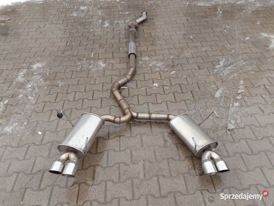 Subaru WRX STI 2015r tłumik wydech rura osobowe