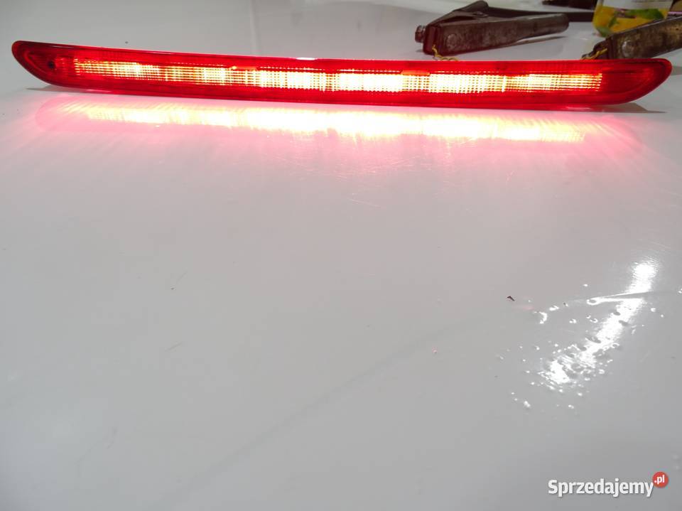 TRZECIE ŚWIATŁO STOP BMW F20 OE 7241551