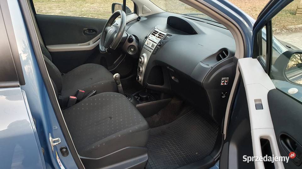 Toyota Yaris 2008r 13 benzyna 87 salonowy Wrocław