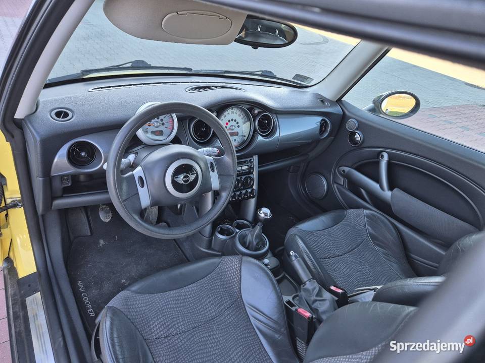 Mini cooper 16 benzyna 2004