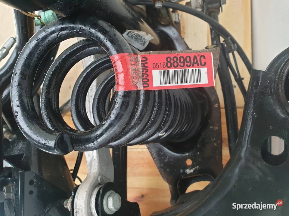 Dodge Challenger 36 V6 15 TYLNE ZAWIESZENIE TYŁ Rudka