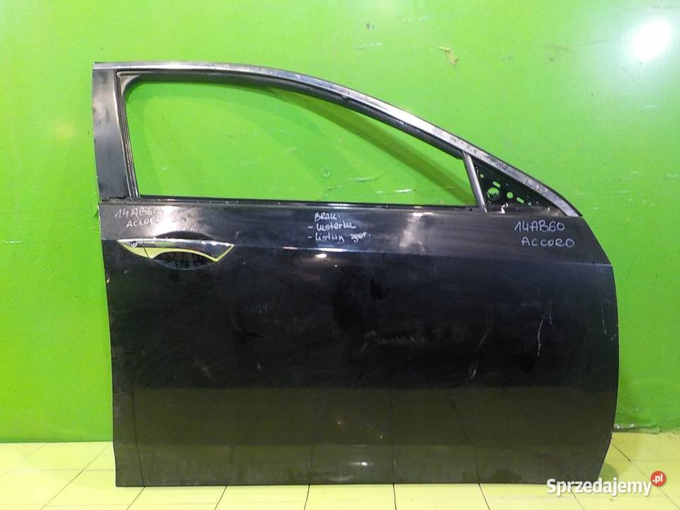 HONDA ACCORD VIII TYPES 09r 4D drzwi prawe przod osobowe Suków sprzedam
