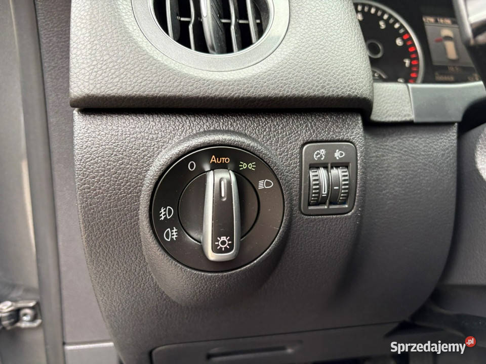 Volkswagen Tiguan 14 160 Kamera cofania Tiguan mazowieckie