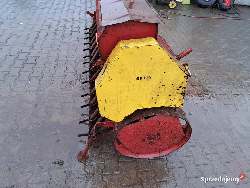 Siewnik zbożowy Poznaniak S043