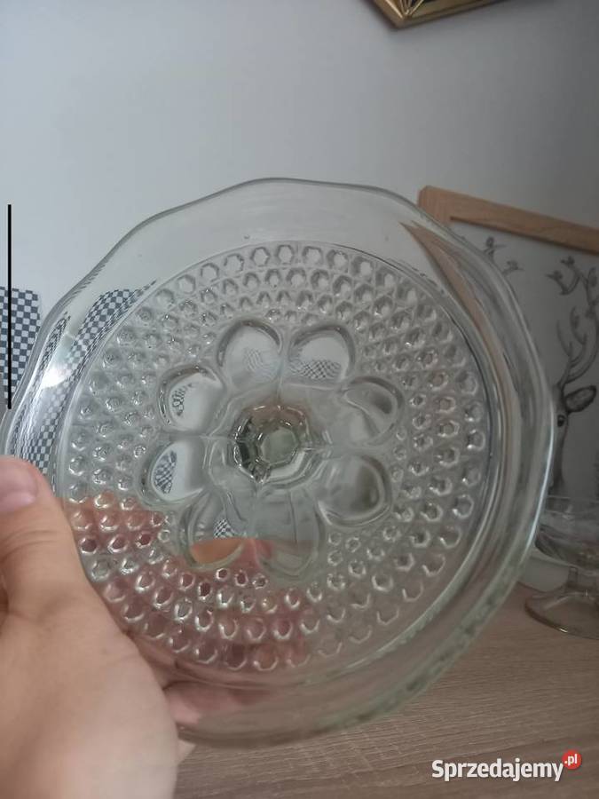 Patera ząbkowice kwiat na nóżce szklana prl