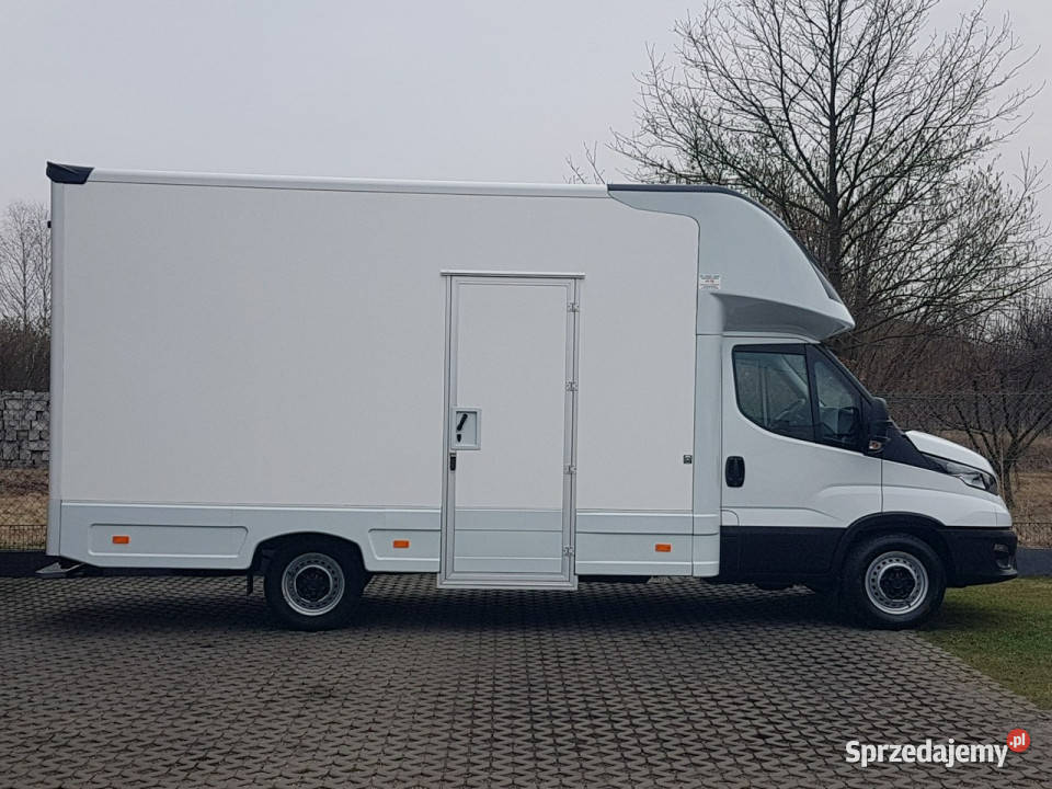 Iveco Daily KONTENER NISKOPODŁOGOWY 443x223x242 136KM Poręba