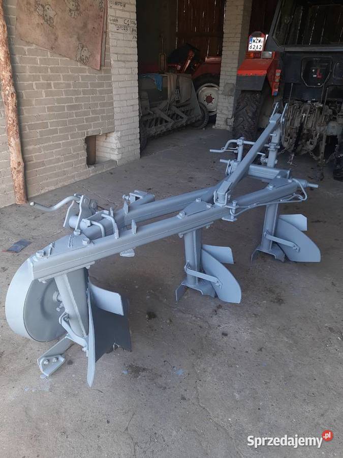 Pług 3skibowy nieuszkodzony Maszyny rolnicze mazowieckie Barycz Nowa