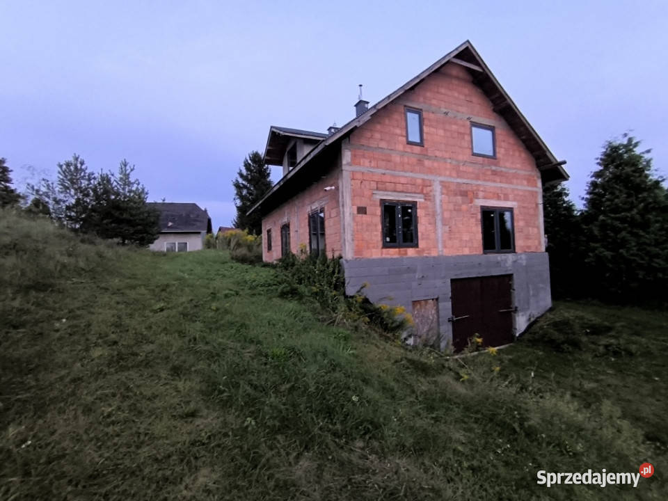 Wyjątkowe siedlisko 12 ha TuszynaLasu 2 domy Rok budowy 1999 Tuszyn