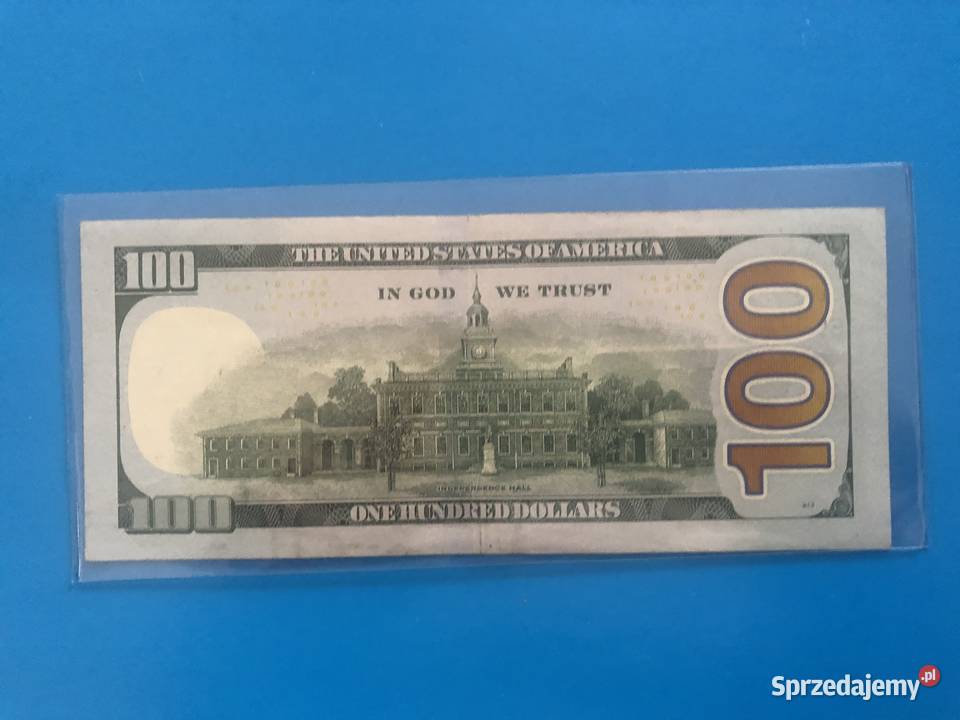 Banknot 100 dollarow ciekawy numer z gwiazdka