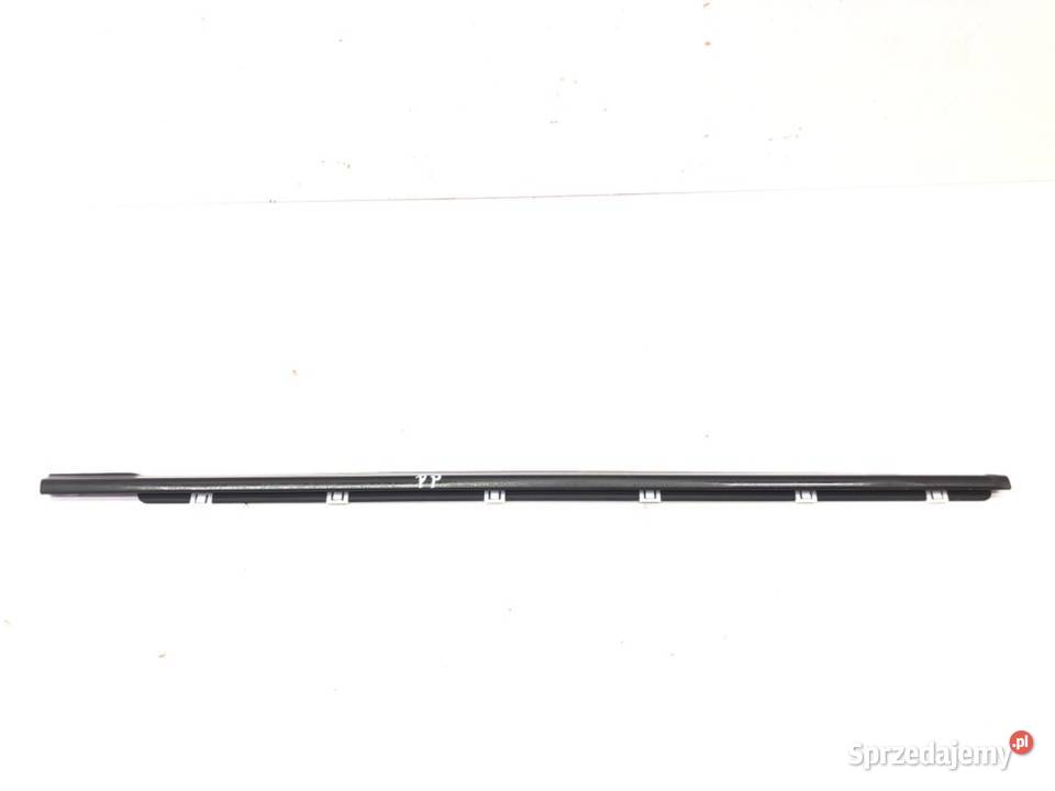 LISTWA ZGARNIAJĄCA PRZÓD PRAWA KIA STONIC