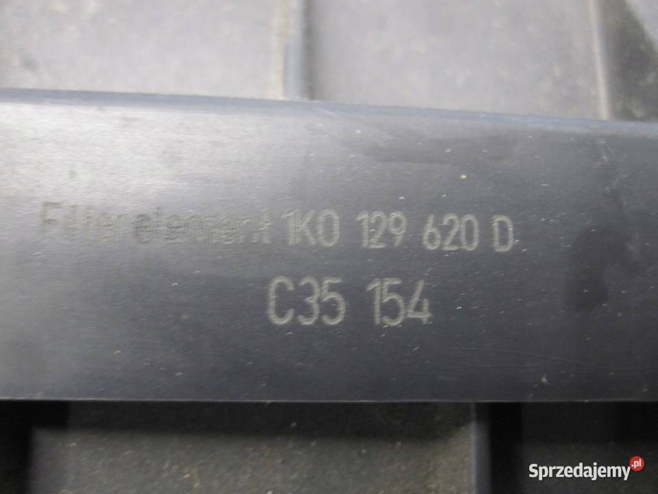 AUDI A3 SPORTBACK 8PA 10r obudowa filtra Obudowy filtrów