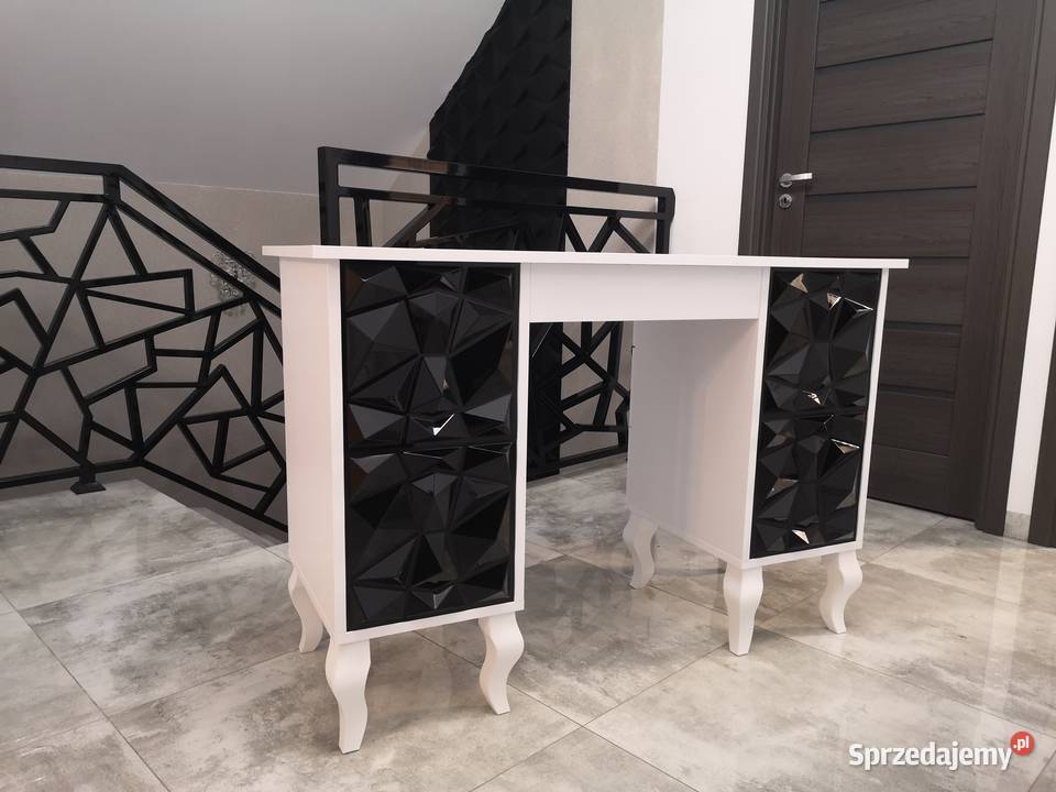 Stolik kosmetyczny manicure biurko Gowidlino