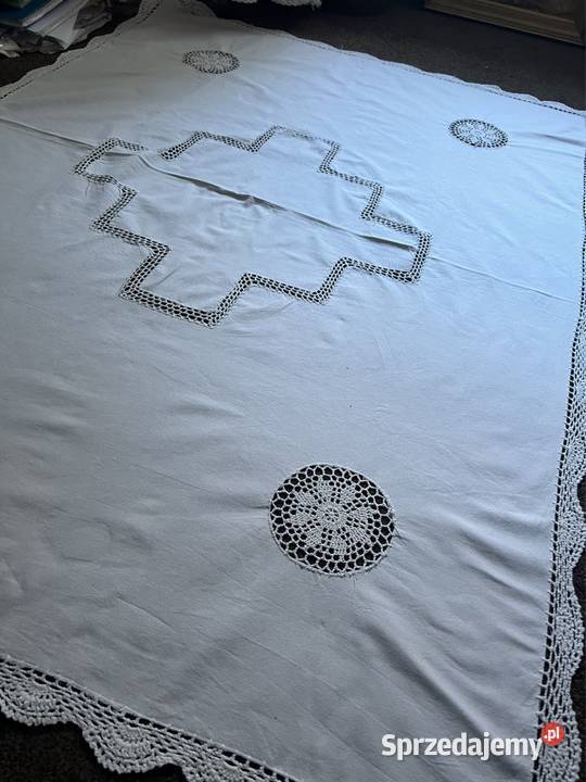 Obrus szydełkowy ręcznie robiony rękodzieło Obrusy sprzedam