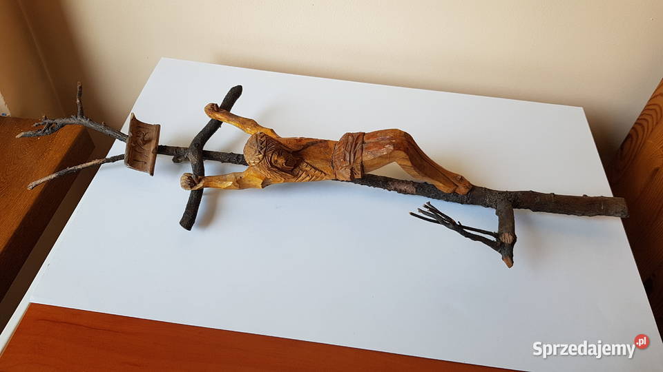 Stara drewniana rzeźba Jezus na krzyżu Dąbrowa Górnicza