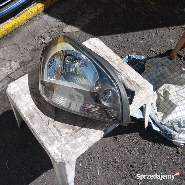 Lampa przód Hyundai Tucson 2005 prawa sprzedam
