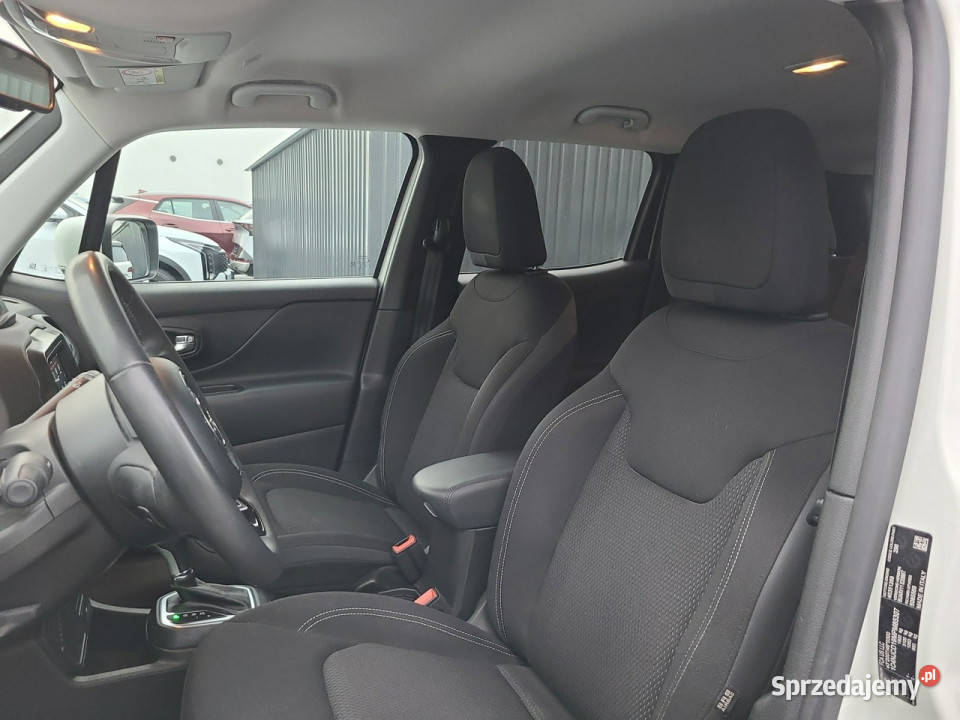 Jeep Renegade GSE T4 Turbo 150 SS pierwszy przyciemniane szyby