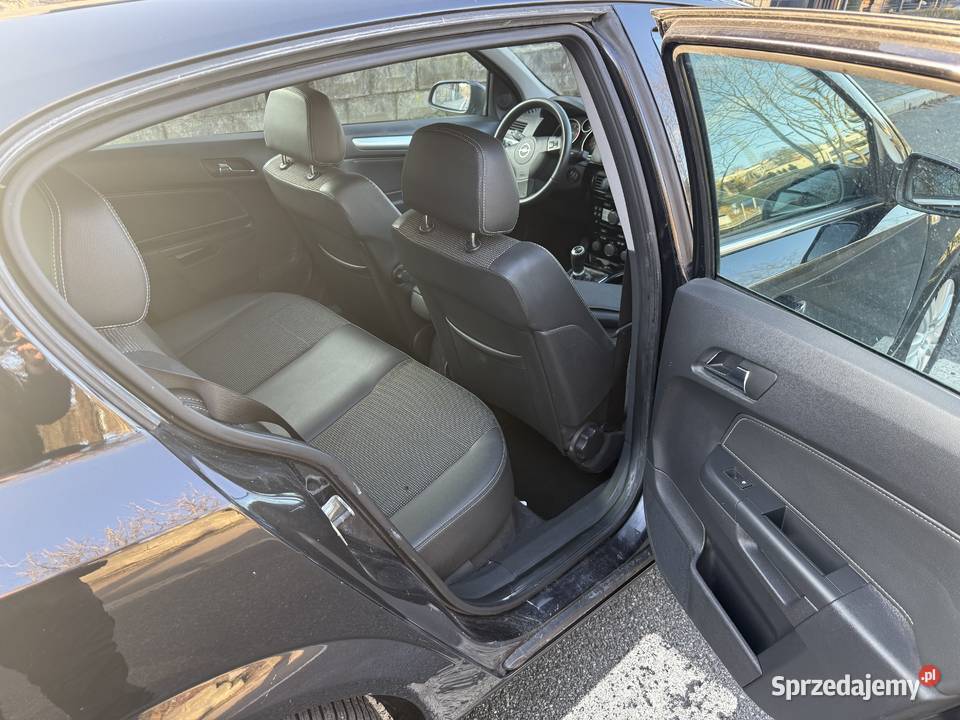 Opel Astra h 18 Cosmo bixenon Bezwypadkowy śląskie Rydułtowy