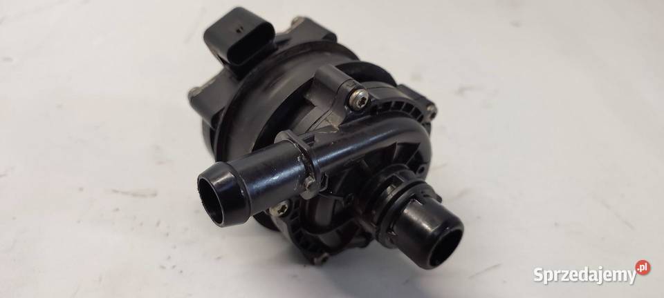 VOLVO XC40 POMPKA WODY 32222737 osobowe