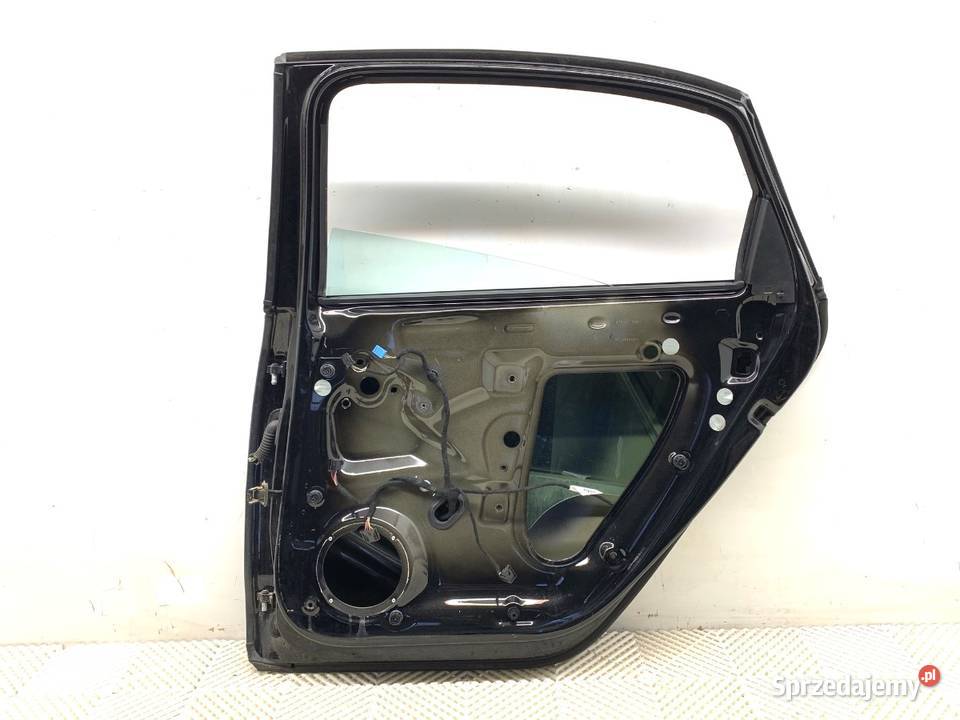 DRZWI PRAWY TYŁ VW PASSAT B7 SedanLimuzyna