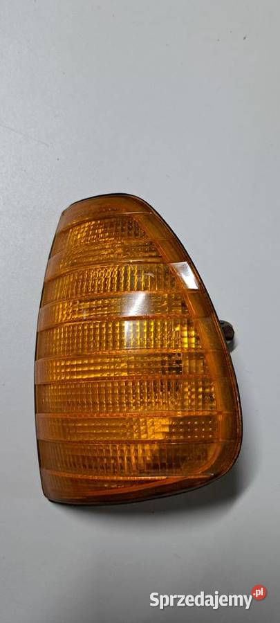 Kierunkowskaz lewy HELLA Mercedes W123 Kierunkowskazy