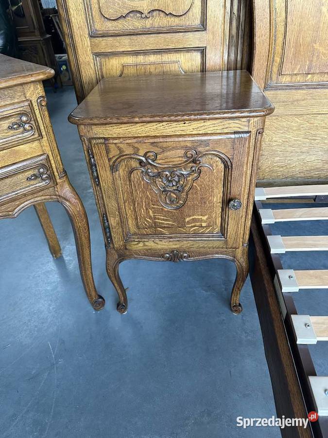 Ładna drewniana sypialnia łóżko szafki komoda Sławoszewek