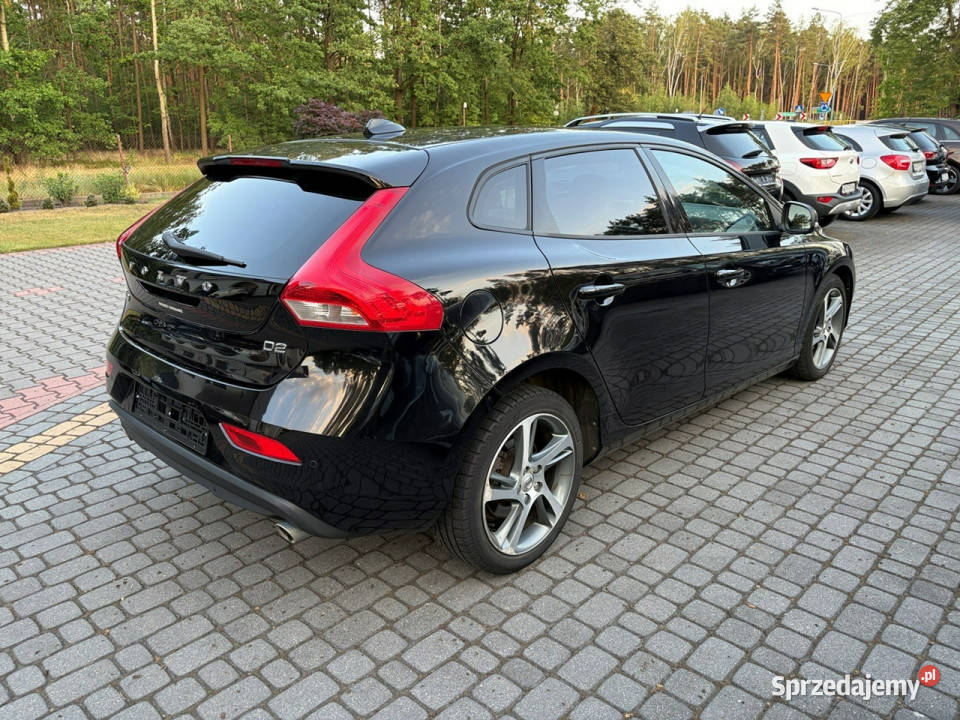 Volvo V40 20 Full LED Skóry Podgrzewane fotele 2 czujnik deszczu Lipówki