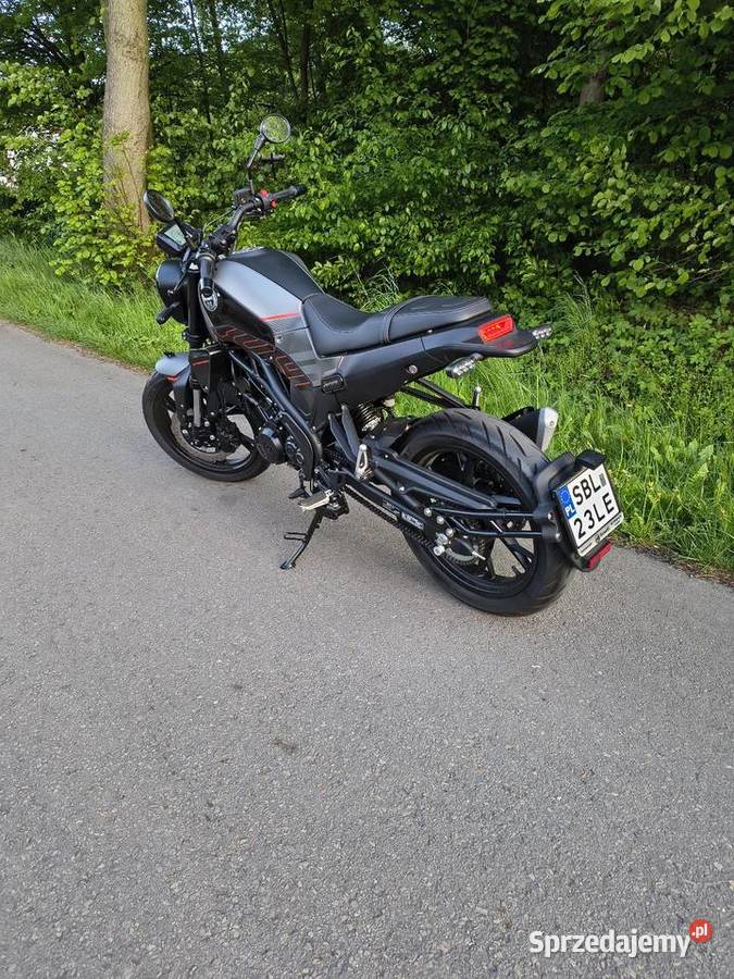 Benelli Leoncino 125 2022 przebieg 2600 Jaworzno