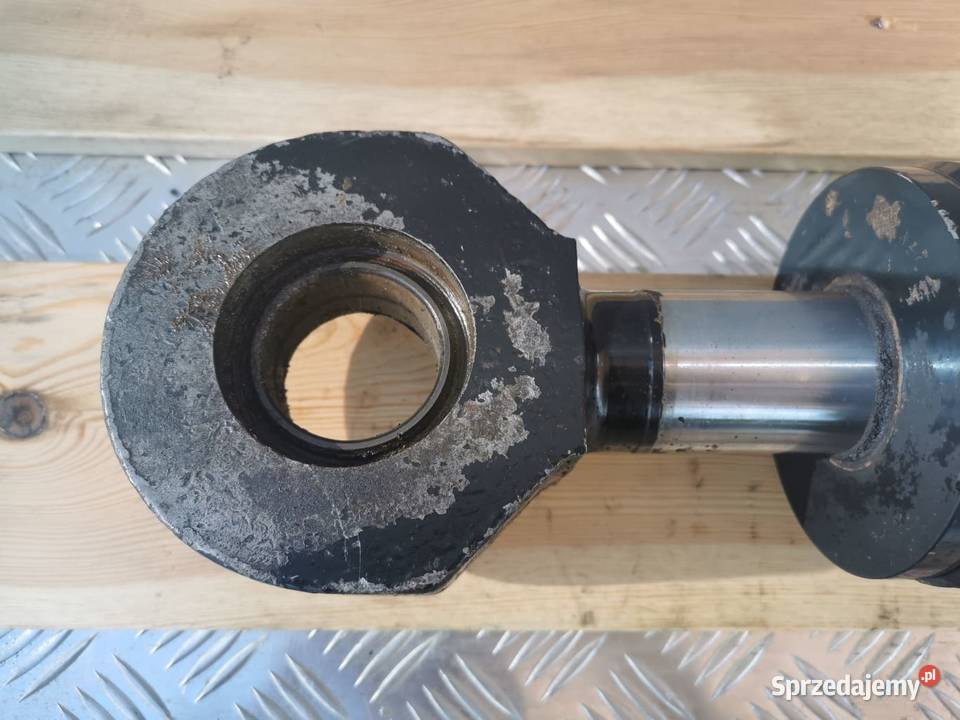 Cylinder hydrauliczny regulacji osi Holland LM Wilkowo